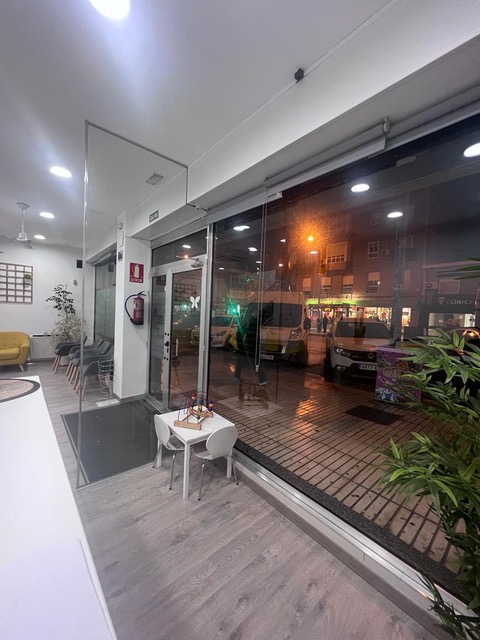Entrada de Clínica Dental Imagen